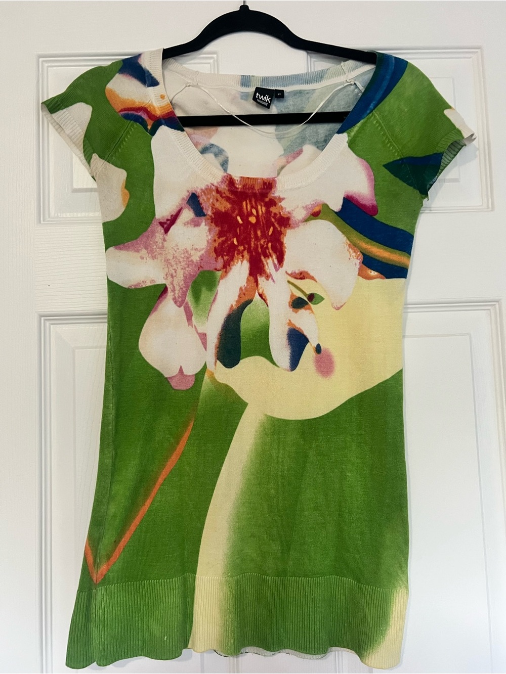 Twik Simons Green Floral Scoop-Neck Cap-Sleeve Top